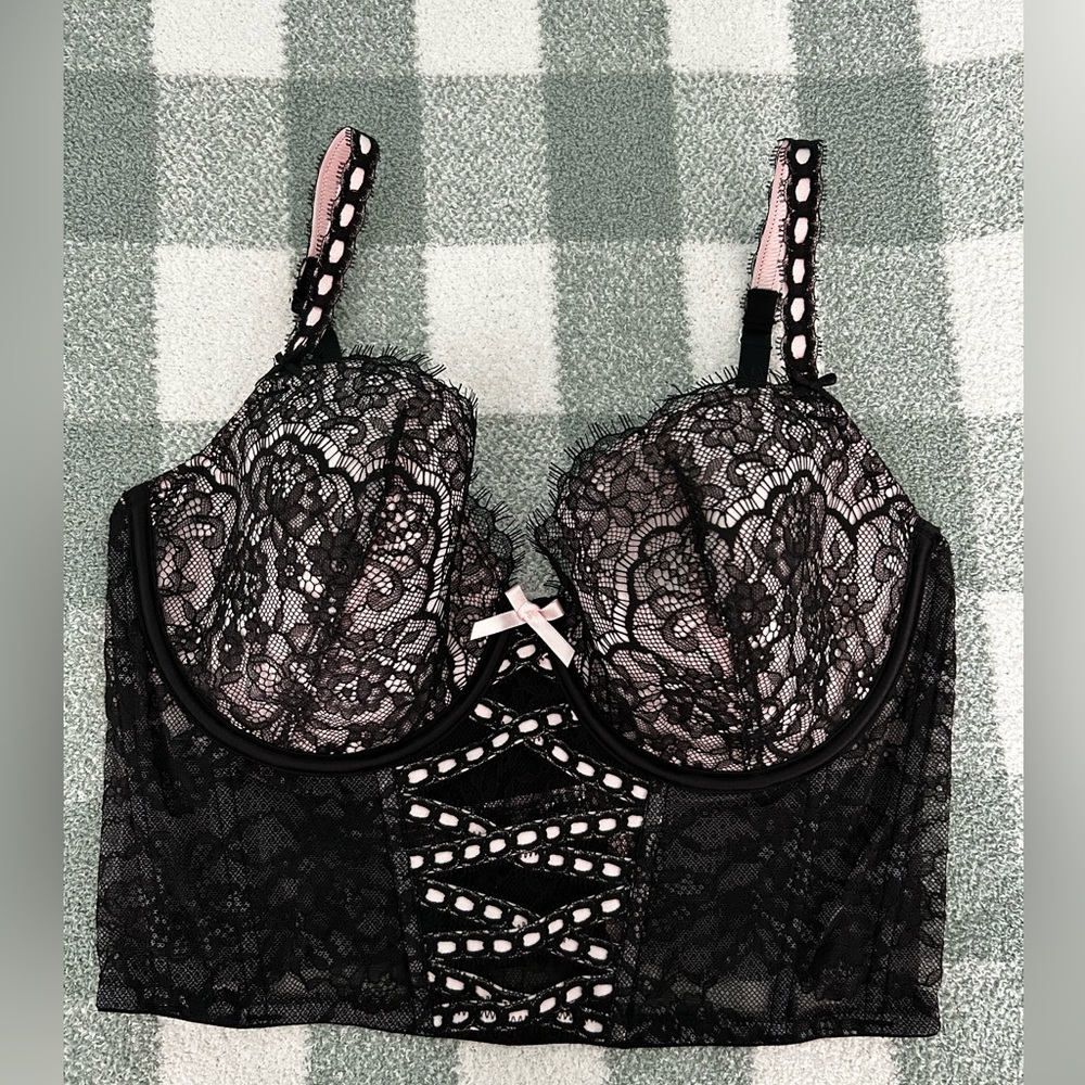 Victoria’s Secret Elegant Black Lace Women's corset top